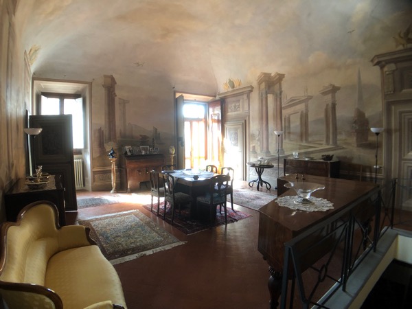 VILLA MARAT