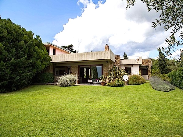 VILLA VIOLA