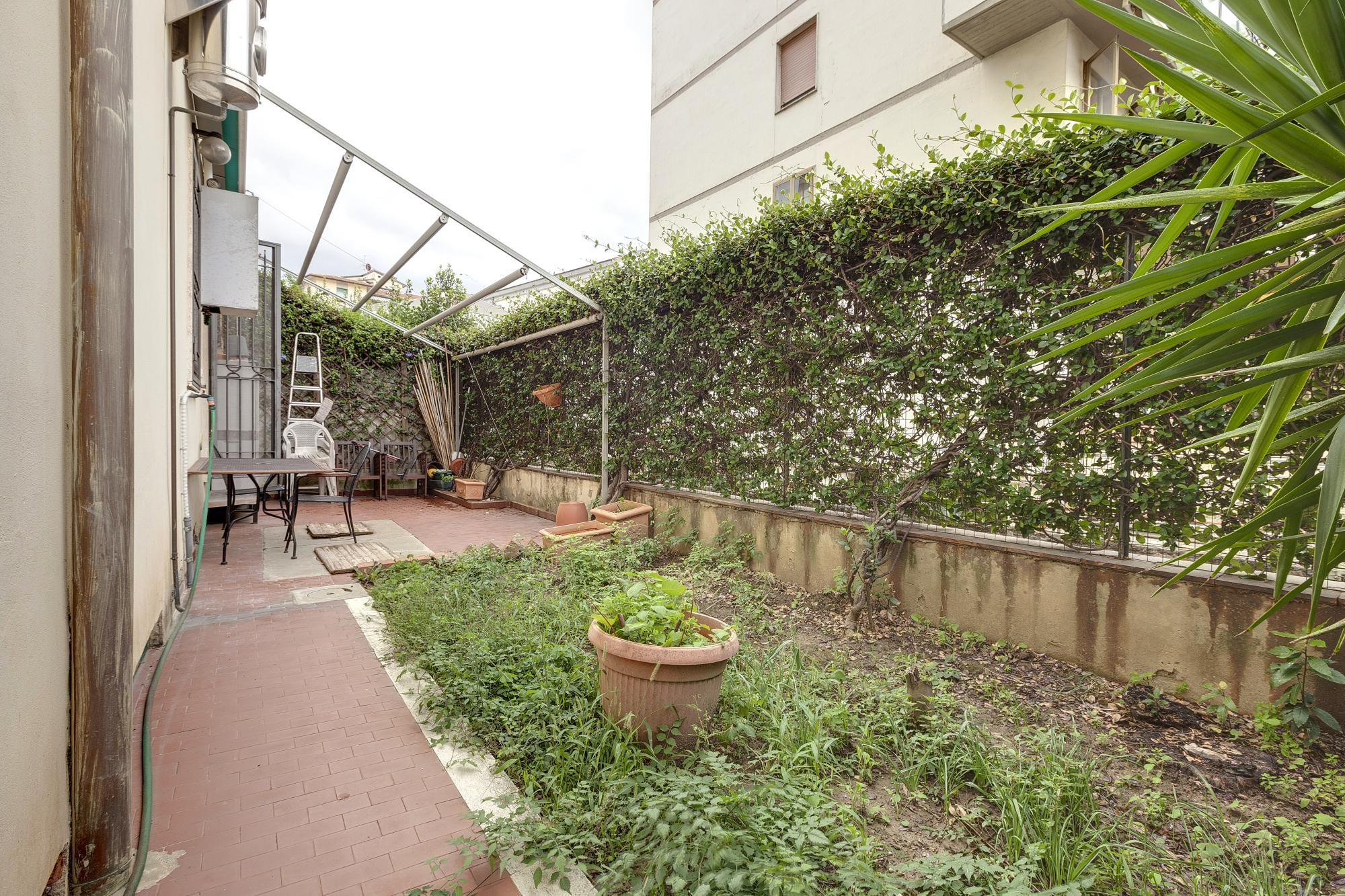 KILIM BARE PROPERTY
