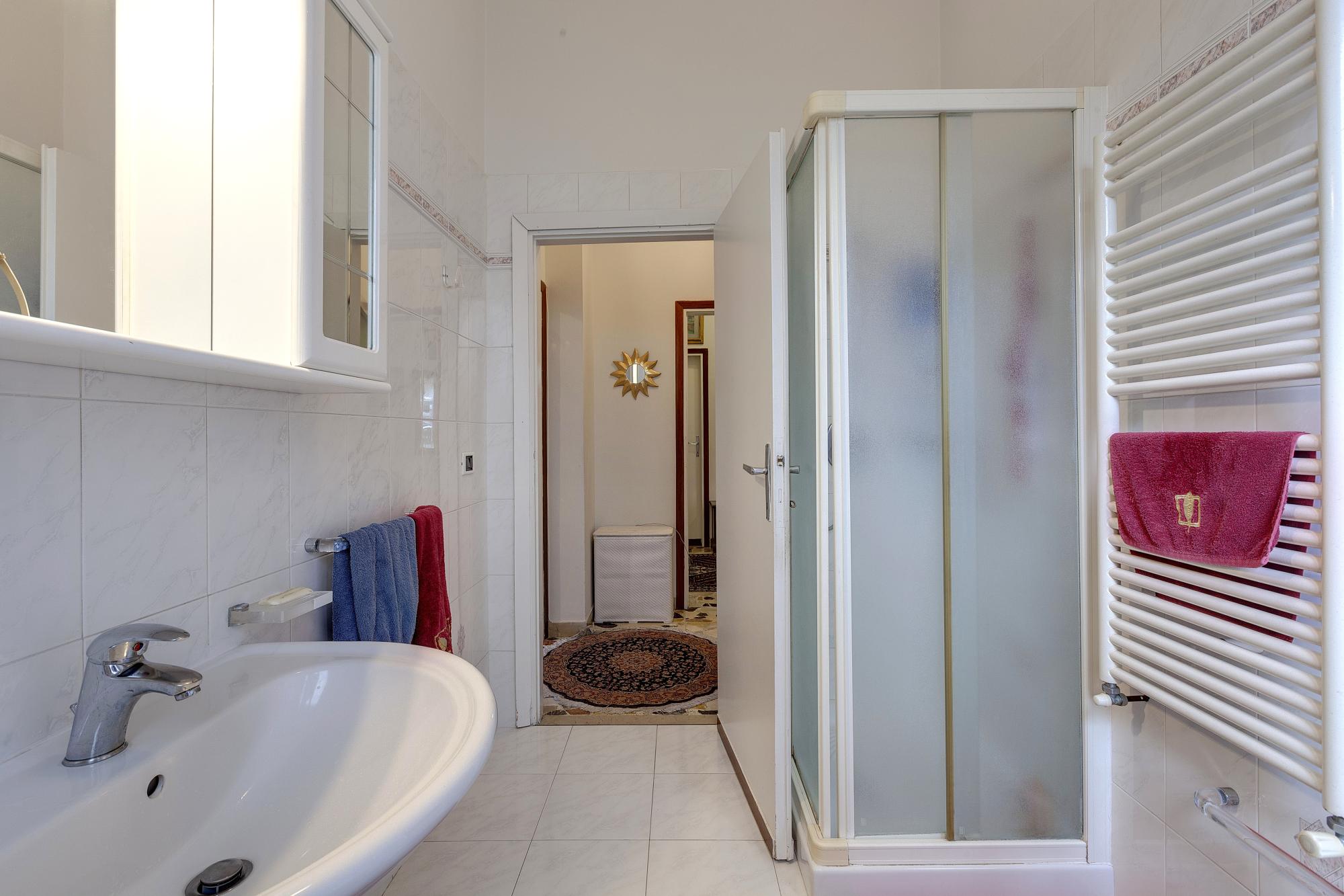 KILIM BARE PROPERTY