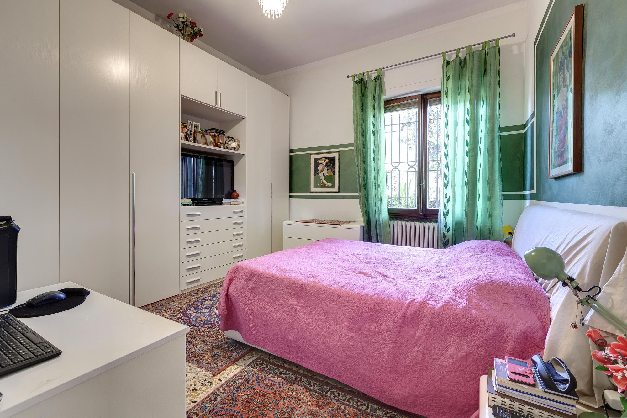 KILIM BARE PROPERTY